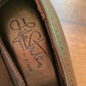 Vintage Life stride brown leather heeled loafers